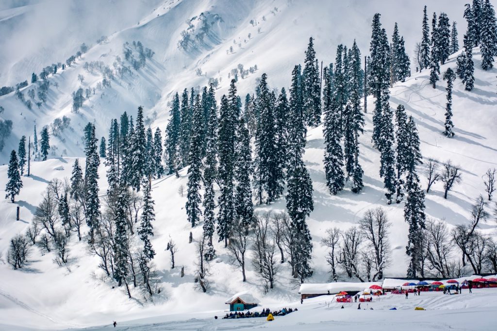 Best places to ski in India - Gulmarg