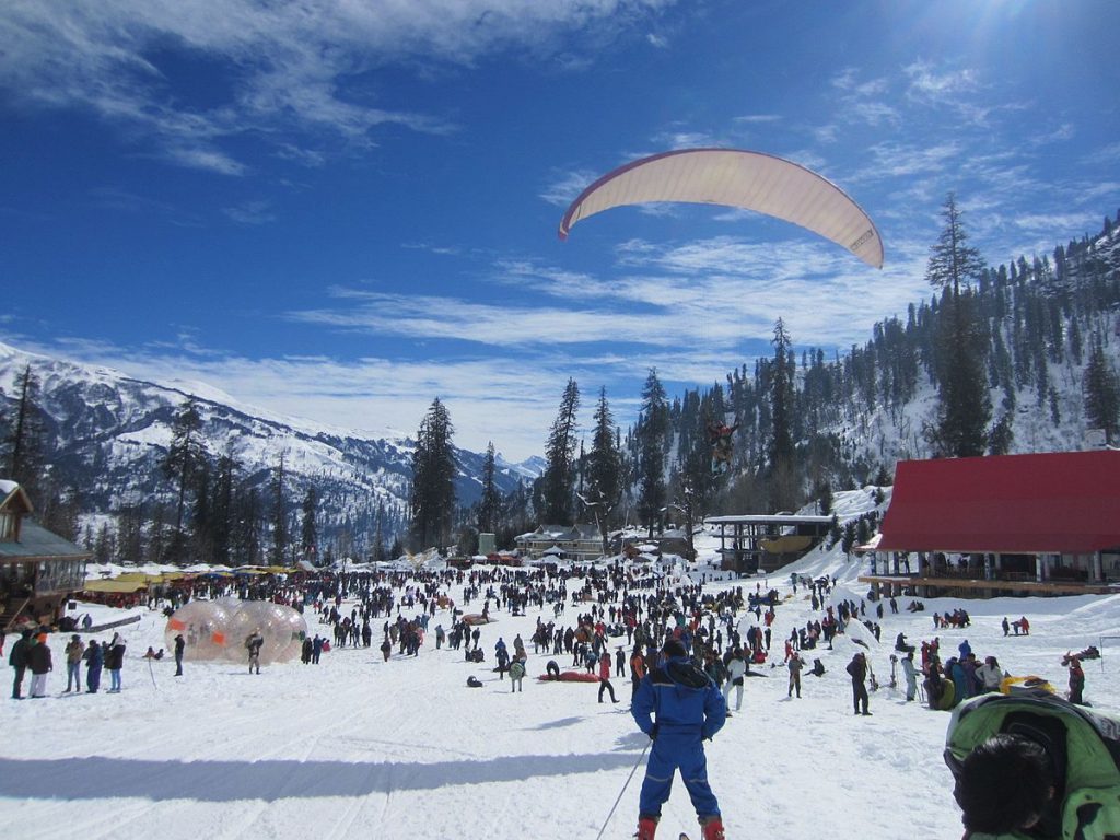 Best places to ski in India - Solang Nala