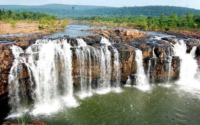 savaari-bogatha-waterfalls-monsoon-destination-2019