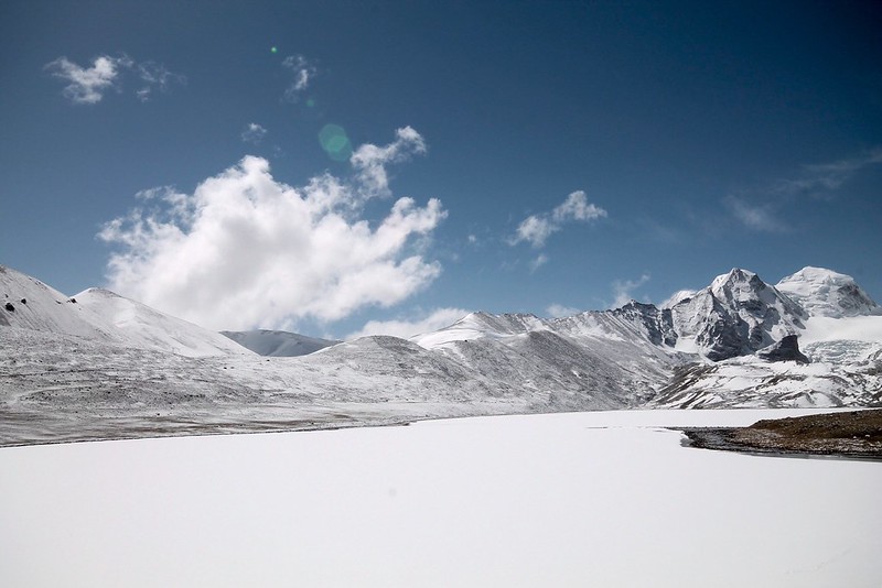 savaari-gurudongmar-lake-winters-best-time-to-visit