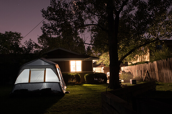 savaari-camping-out-in-the-backyard