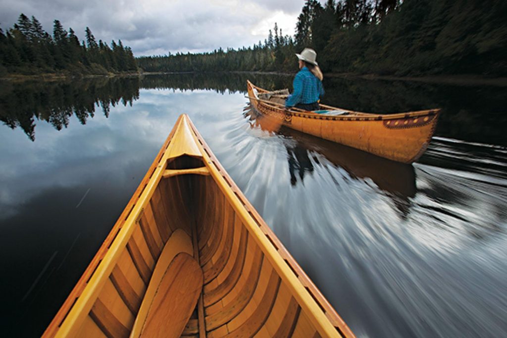 savaari-indoor-vacationing-canoeing