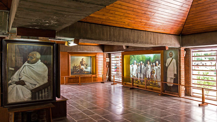 Sabarmati-Ashram-museum-library