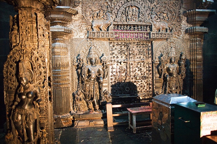 tourist places in belur karnataka