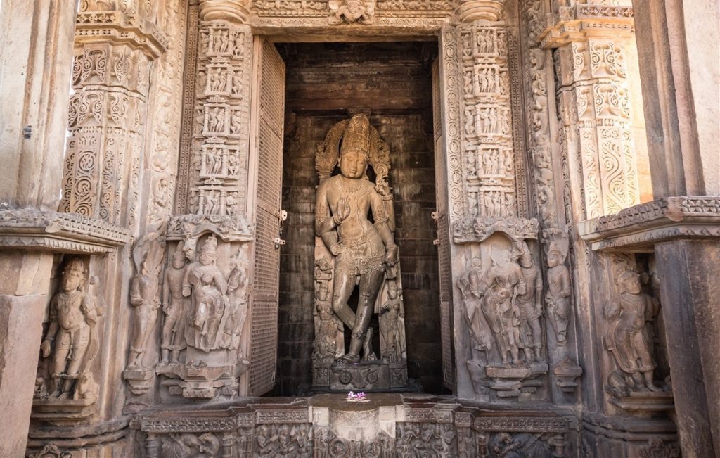 chaturbhuj-temple