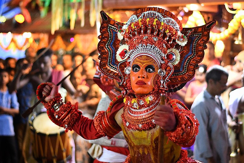 Kannur Travel Guide - Theyyam