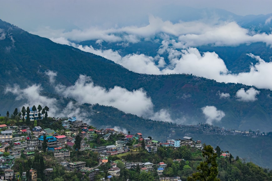 Teas, Toy Trains and Towering Peaks - Things to do in Darjeeling
