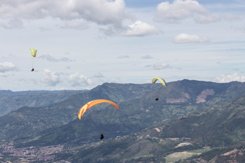 places to paraglide in India