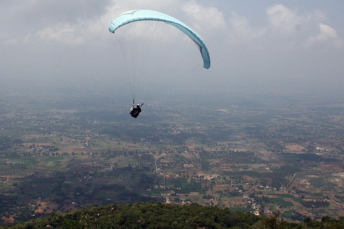 places to paraglide in India