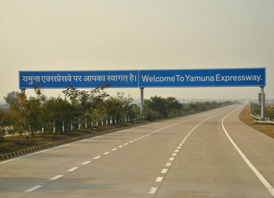 Delhi to Noida by Road Distance, Time and Useful Travel Information