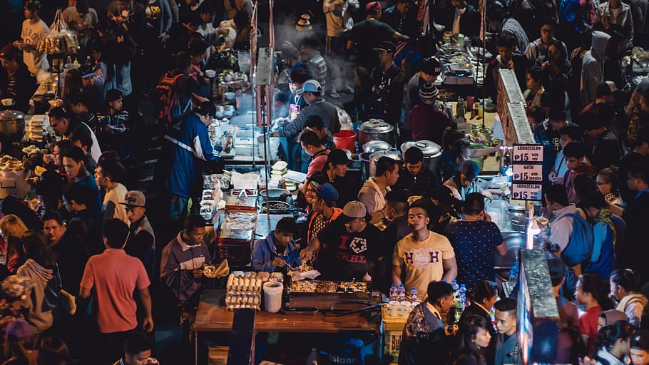 Sarafa Bazaar - Midnight Food street or Ancient Jewellery market, know for yourself