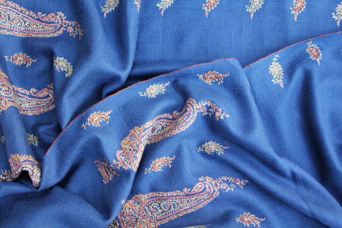 Pashmina shawl in Kashmir