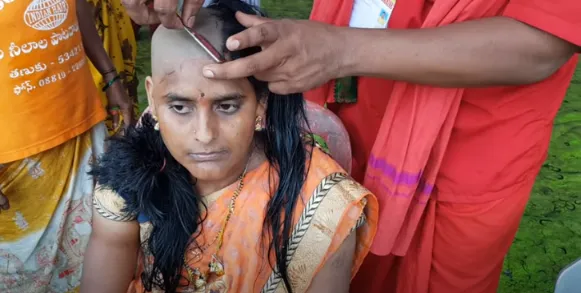 Head tonsuring at Tirupati temple - Tirupati's wig industry