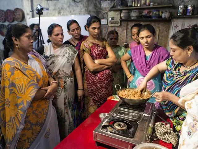 Preparing Cuisines of Dharavi