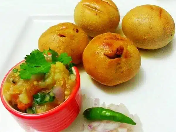 Litti chokha - places to eat in Patna