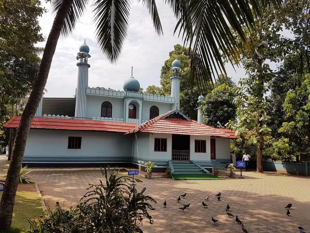  Cheraman Juma Masjid, India's first mosque